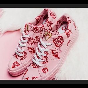 New Converse x One Star OX “Shrimps” pink sneaker